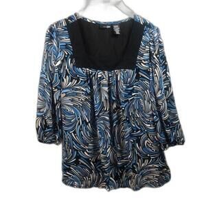 East 5th womenโ blue/black blouse size M